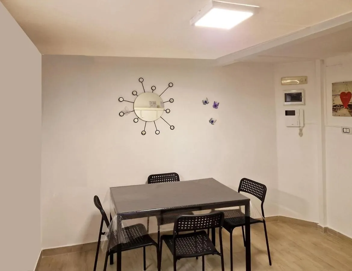 Saint George'S House 2 Bari Apartment Italy